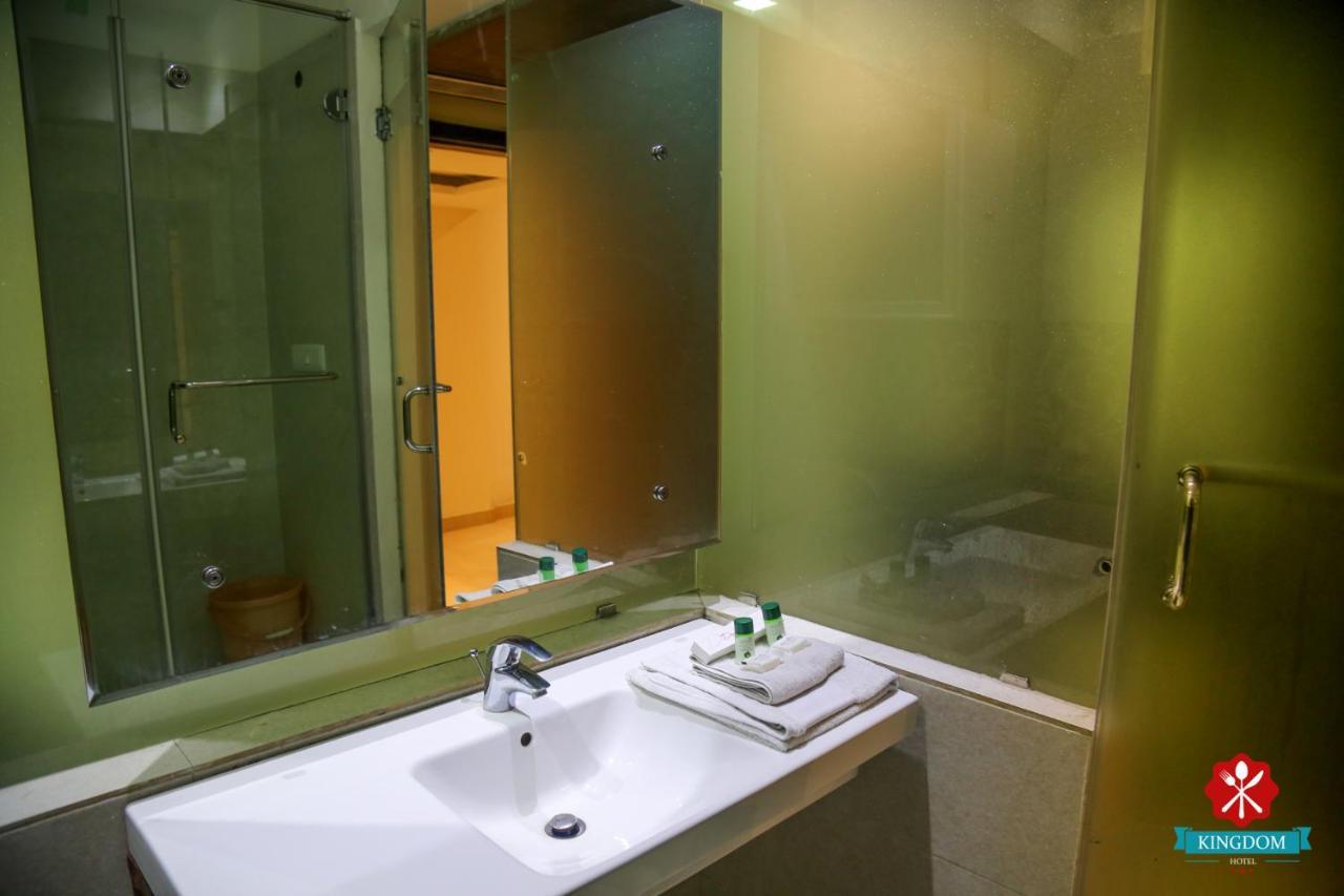 Kingdom Hotel Moga Kültér fotó